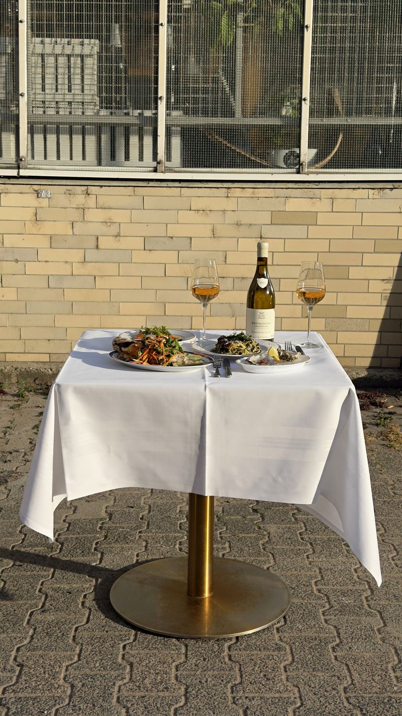 Weißes Tuch in der Sonne