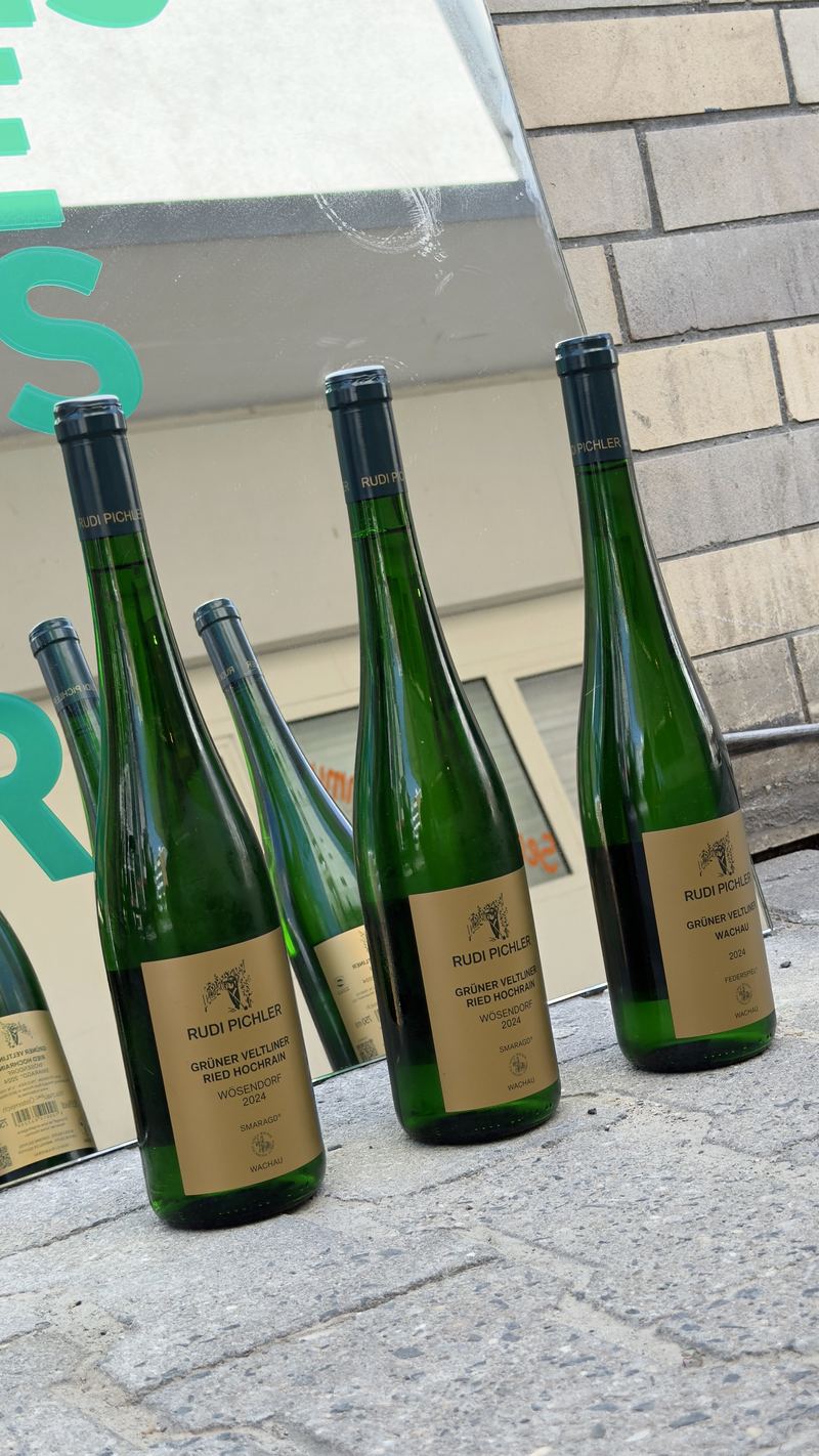 Drei Rieslingflaschen