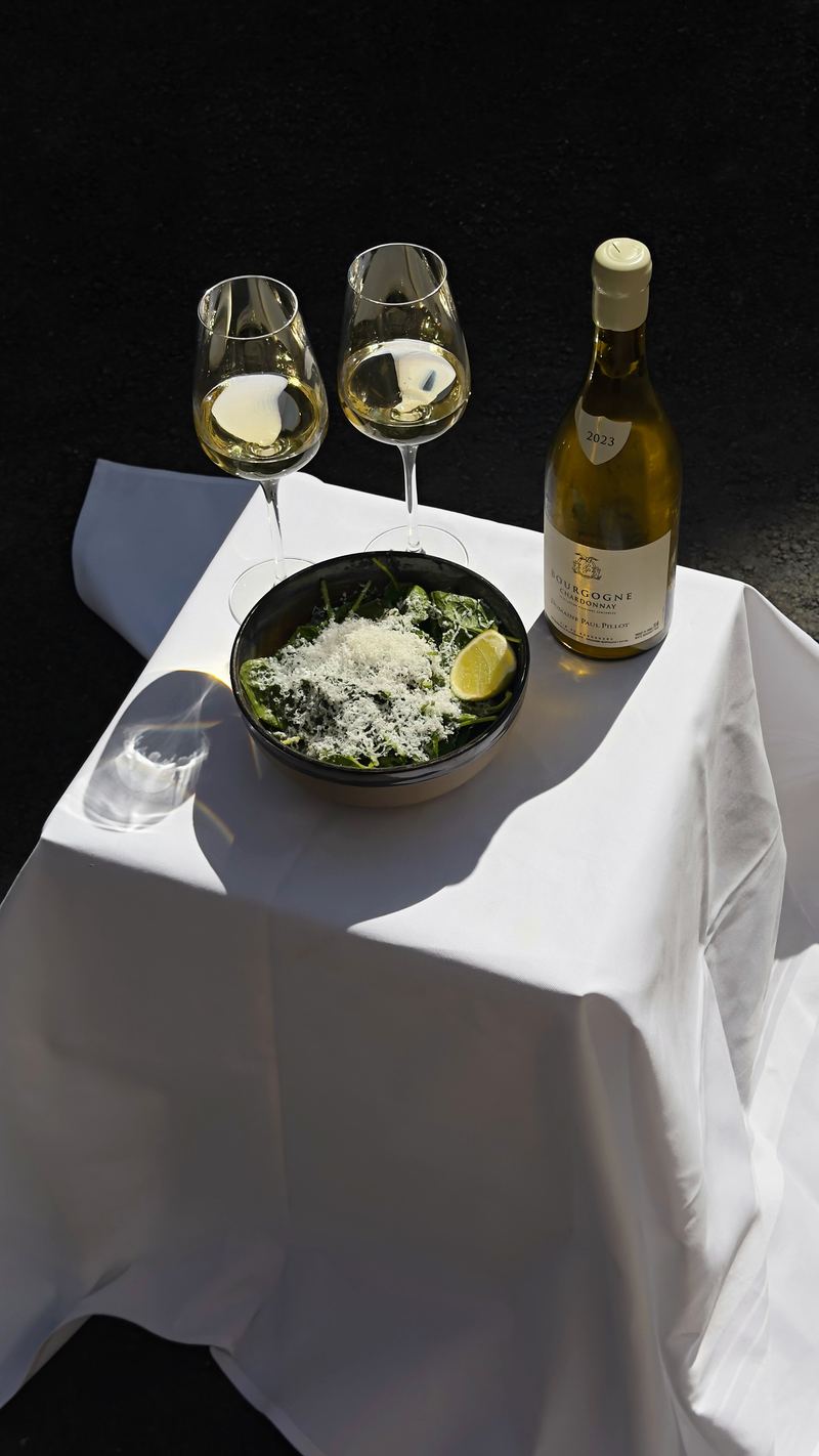Weißwein und Pasta
